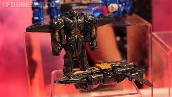 MORE Transformers Showroom Images Trypticon, Titans Return, Last Knight, Robots In Disguise  (37 of 60)
